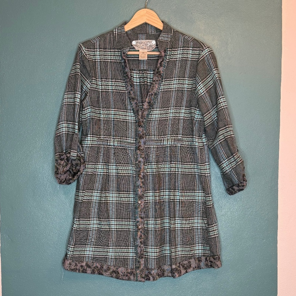 Women’s Nick and Mo Blouse Size Medium